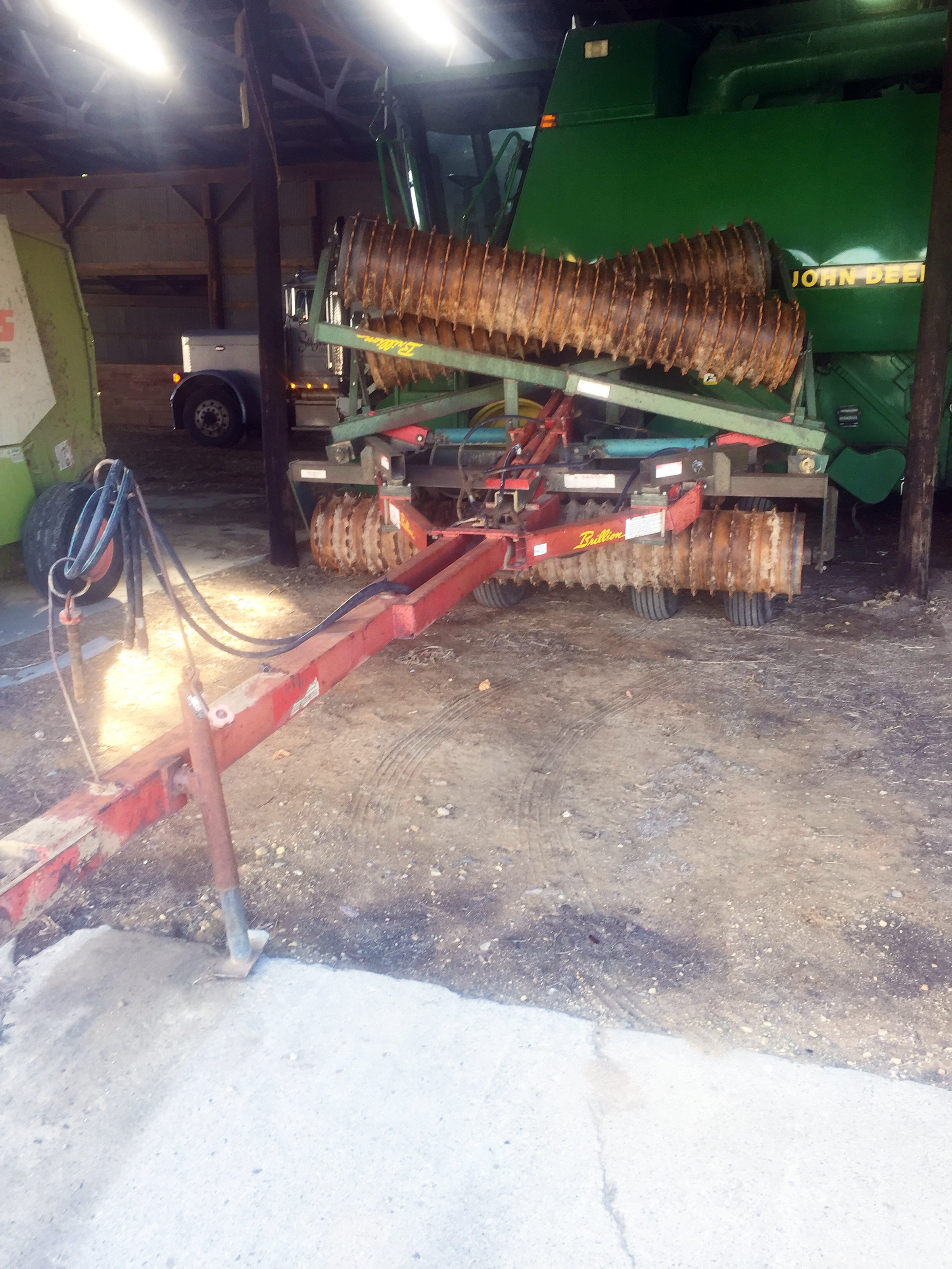 Property photo 279 - FARM EQUIPMENT AUCTION IN SHIAWASSEE COUNTY, MICHIGAN